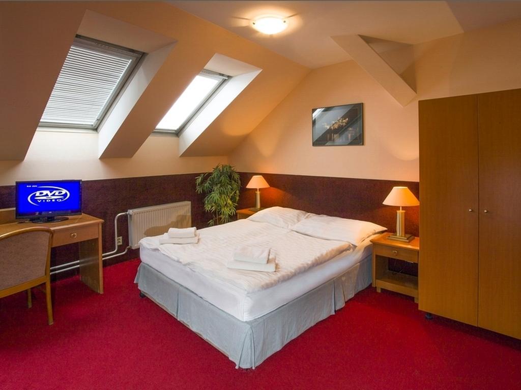 A Plus Hotel & Hostel 布拉格 外观 照片