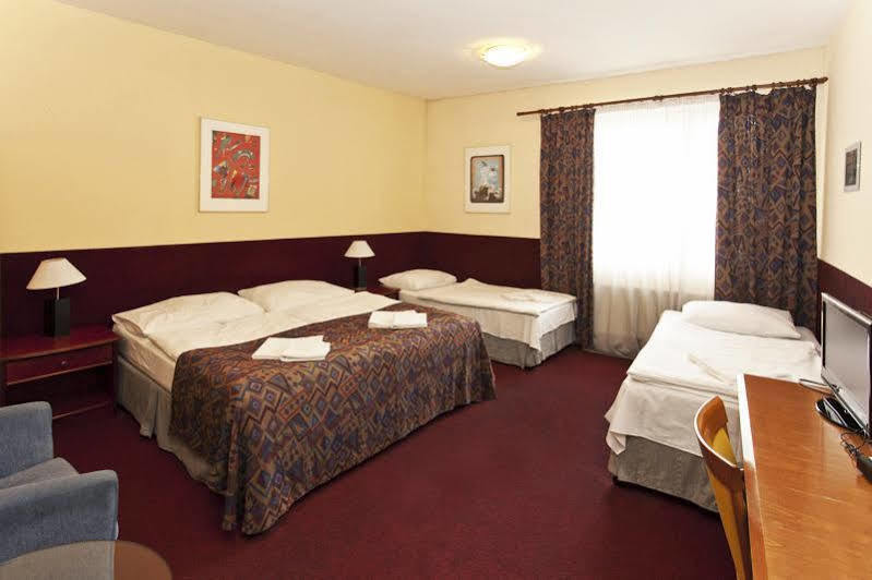 A Plus Hotel & Hostel 布拉格 外观 照片